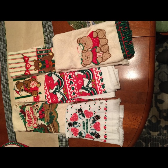 Never Used Vintage Xmas Towel & Pot Holder Bundle - Picture 4 of 5
